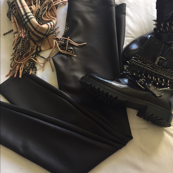 Express Faux Leather / Scuba Leggings