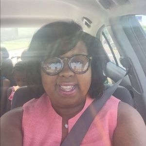 Meet your Posher, Tesheka