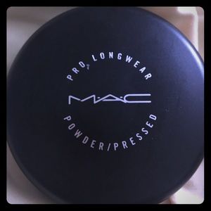 MAC powder foundation