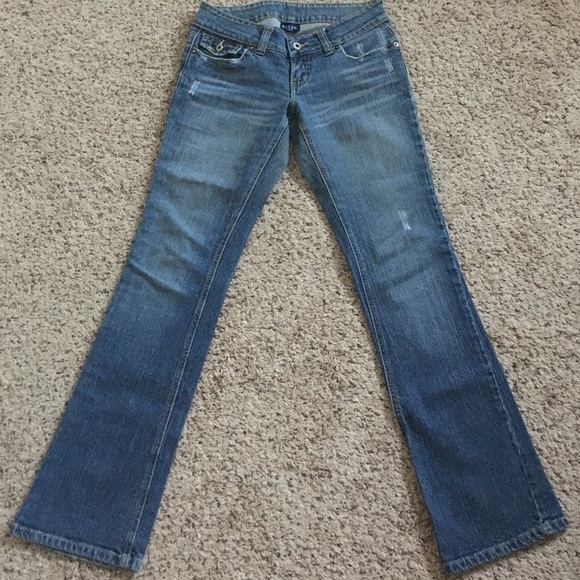 Guess Jeans - Picture 2 of 4