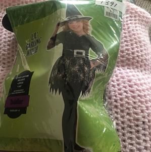 Little witch custome