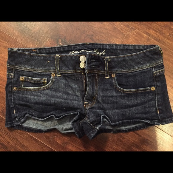 American Eagle denim shorts sz 6