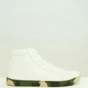 NEW!!! Sneaker/boots