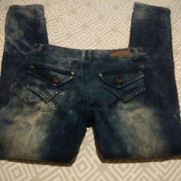 WAM Distressed Stretch Dyed Jeans