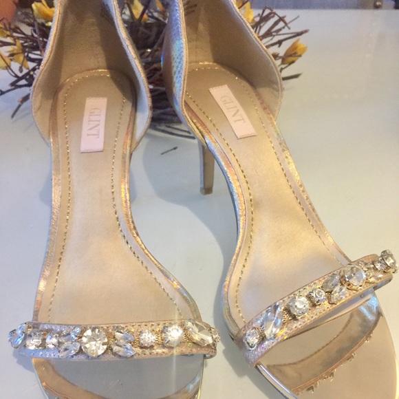 GLINT "Mari " Rhinestones ankle strap heels size 6