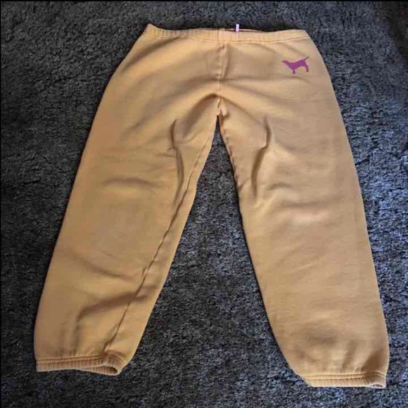 Pink Victoria secret sweats - Picture 1 of 3