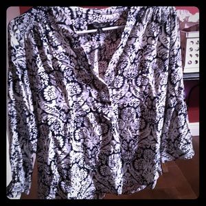 Mid sleeve shirt