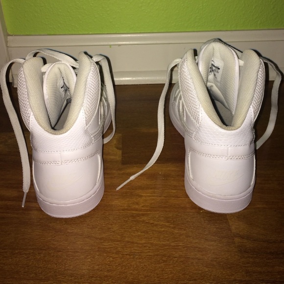 Shoes - Picture 3 of 3