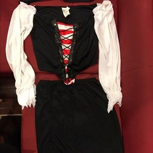 Halloween Sale! 🎃👻 pirate costume!