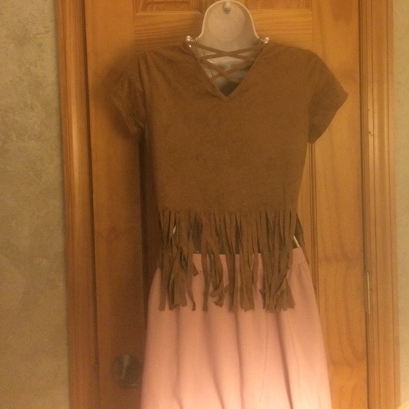 Pocahontas Chic , Brown Suede Fringe Crop top💕✌💕 - Picture 4 of 4