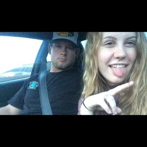 Meet your Posher, Dakota