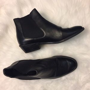 Sold!💸Lovely Bootie