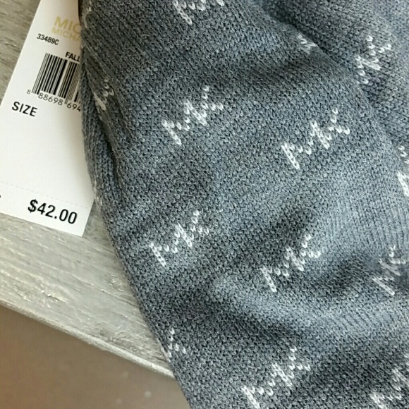 LAST DAY! AUTHENTIC Michael Kors UNISEX Beanie - Picture 3 of 3