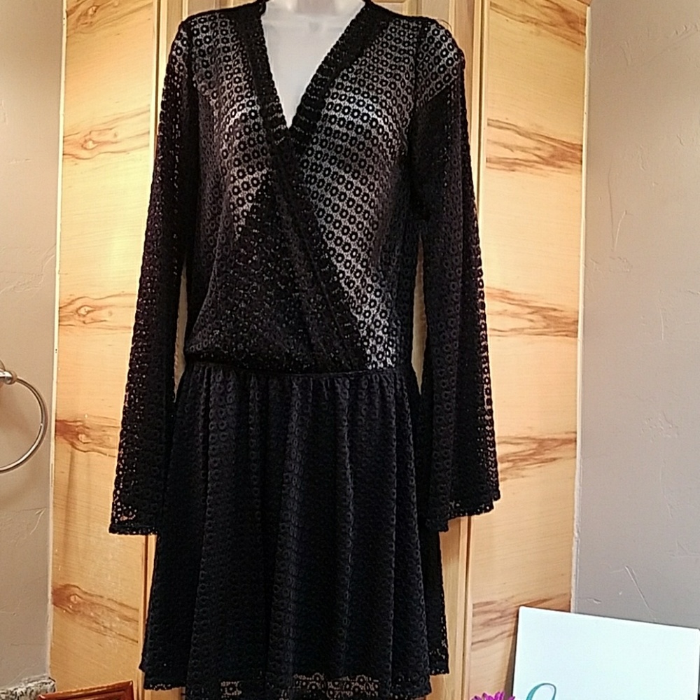 Last 1 Black boho lace midi dress, split v back - Picture 5 of 8