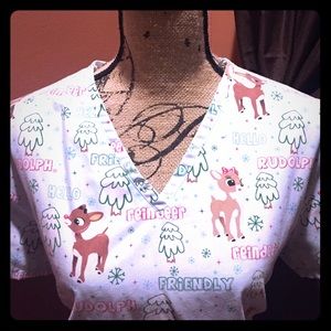 🌲Rudolph Scrub Top!