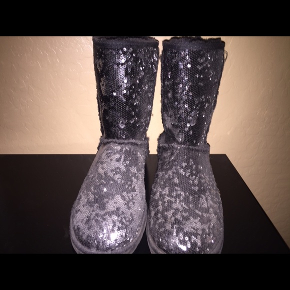 SO sparkle boots (like Uggs)