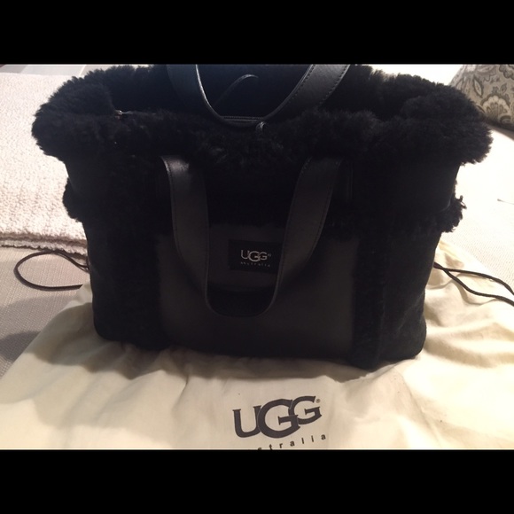 Ugg black leather and shearling purse