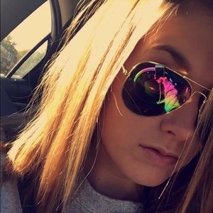 Meet your Posher, Tori