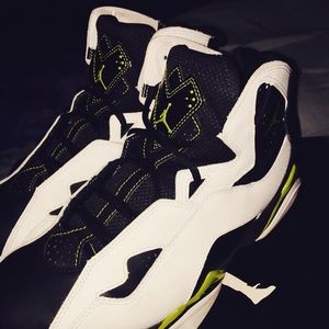 Size 9.5 authentic Jordan True flight