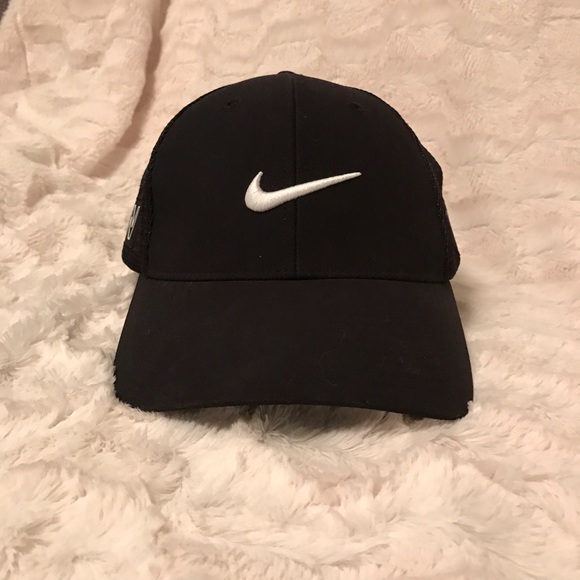 Nike Accessories - Black Nike hat
