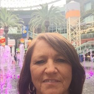 Meet your Posher, Jan