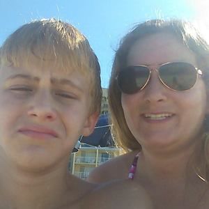 Meet your Posher, Corina