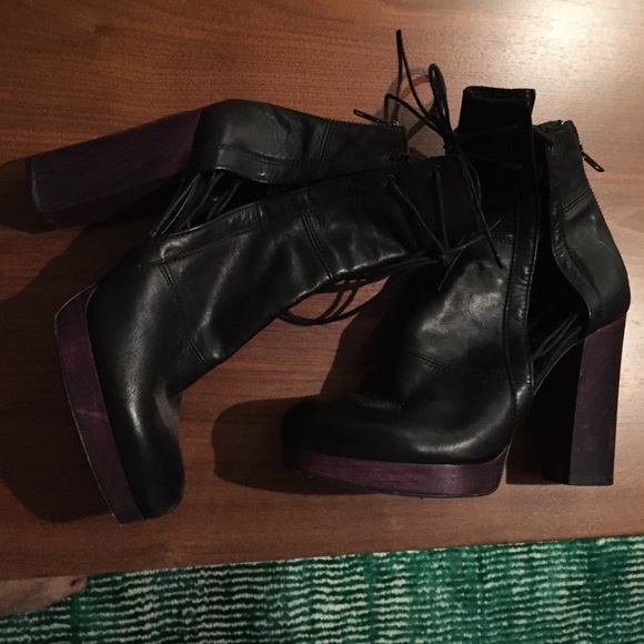 LD Tuttle Tie Up Lace Leather Boots - Picture 2 of 4