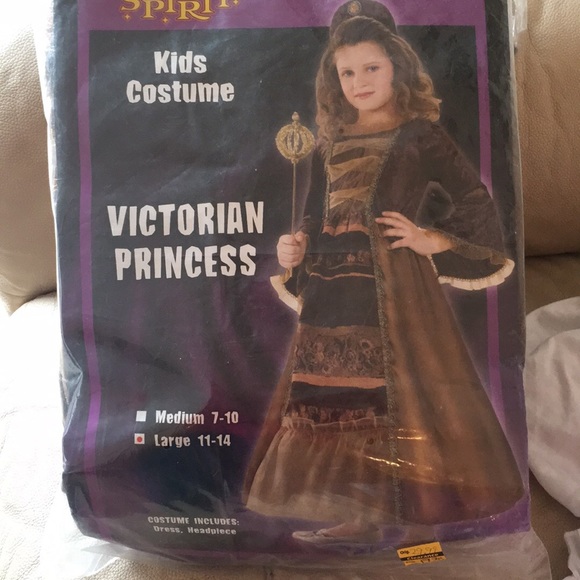 Girls costume