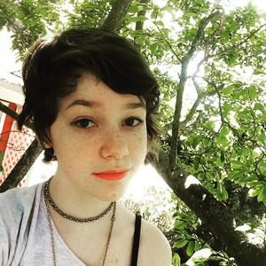 Meet your Posher, Isara