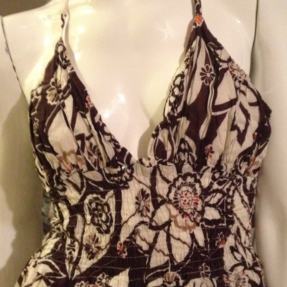 Beautiful Dress - Picture 3 of 4