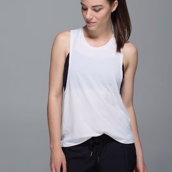 LULULEMON cardio squad tank size 4