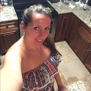 Meet your Posher, Melissa