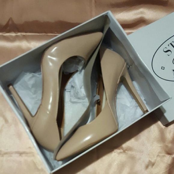 blush pointed toe Steve Madden heels . - Picture 4 of 4