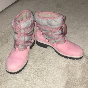 Timberland 650 snow boots in baby pink and gray