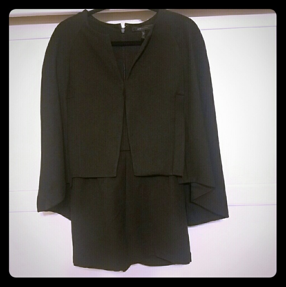 Bcbgmaxazria shorts romper w/cape