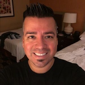 Meet your Posher, Jc