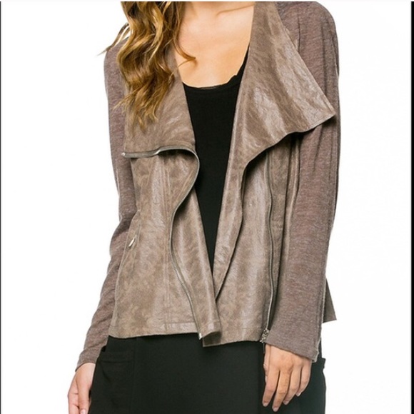 Miilla Clothing Jackets & Blazers - •Miilla Clothing•