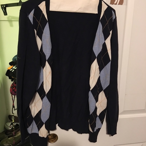 Blue/white argyle pattern cardigan