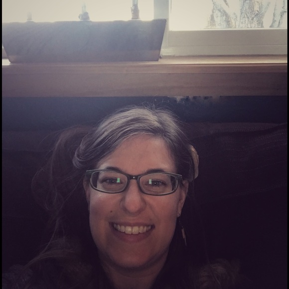 Meet your Posher, Sarah - Picture 3 of 6