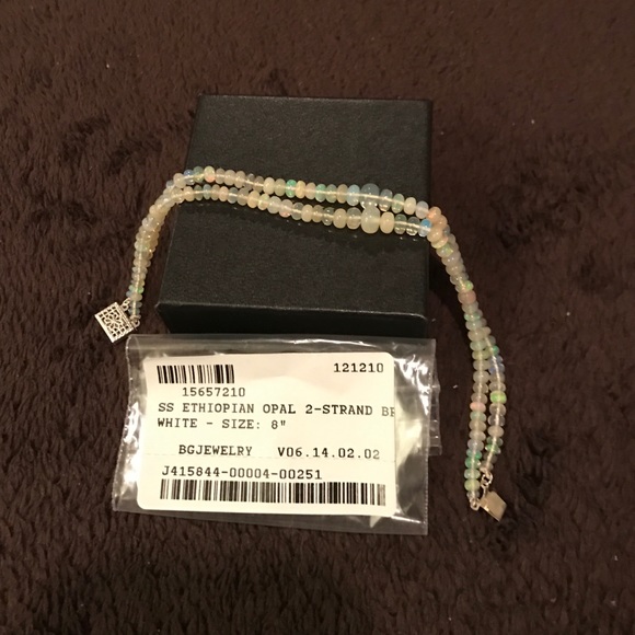 Opal 8" bracelet. Brand new. Sterling silver.