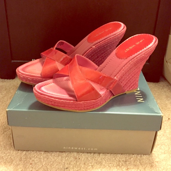 Nine West Dark Pink Patent Wedge Sandals, size 8