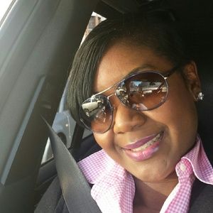 Meet your Posher, Melissa