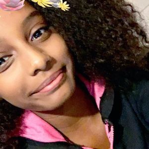 Meet your Posher, Isabella