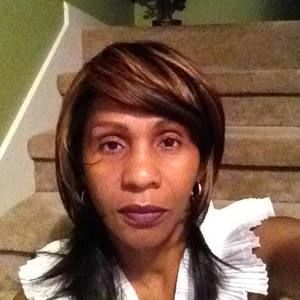 Meet your Posher, Nivia