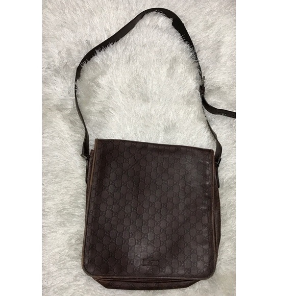 Gucci Messenger - Picture 1 of 4