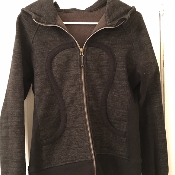 LuluLemon Scuba Hoodie size 8