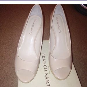 NEW! Franco Sarto Wedges