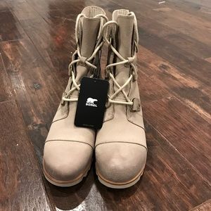Sorel Joan of Arctic Wedge Ankle Boots - Brand new