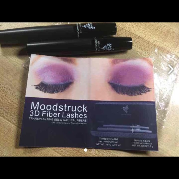 Moodstruck 3 d fiber lash mascara - Picture 1 of 2