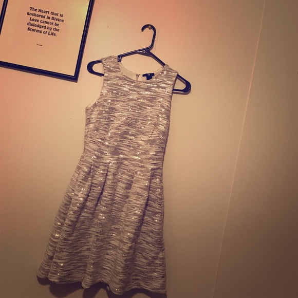 Winter Dress size 6